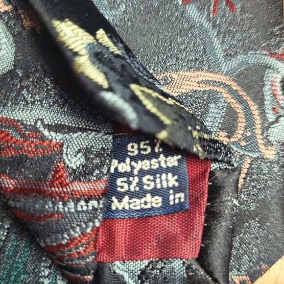 Halston III ~ Poly/Silk Blend ~ Paisley Print Necktie ~ Excellent Condition - Picture 6 of 8